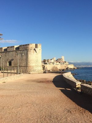 Chauffeur Privé Juan-les-Pins – Transfert Premium Côte d’Azur